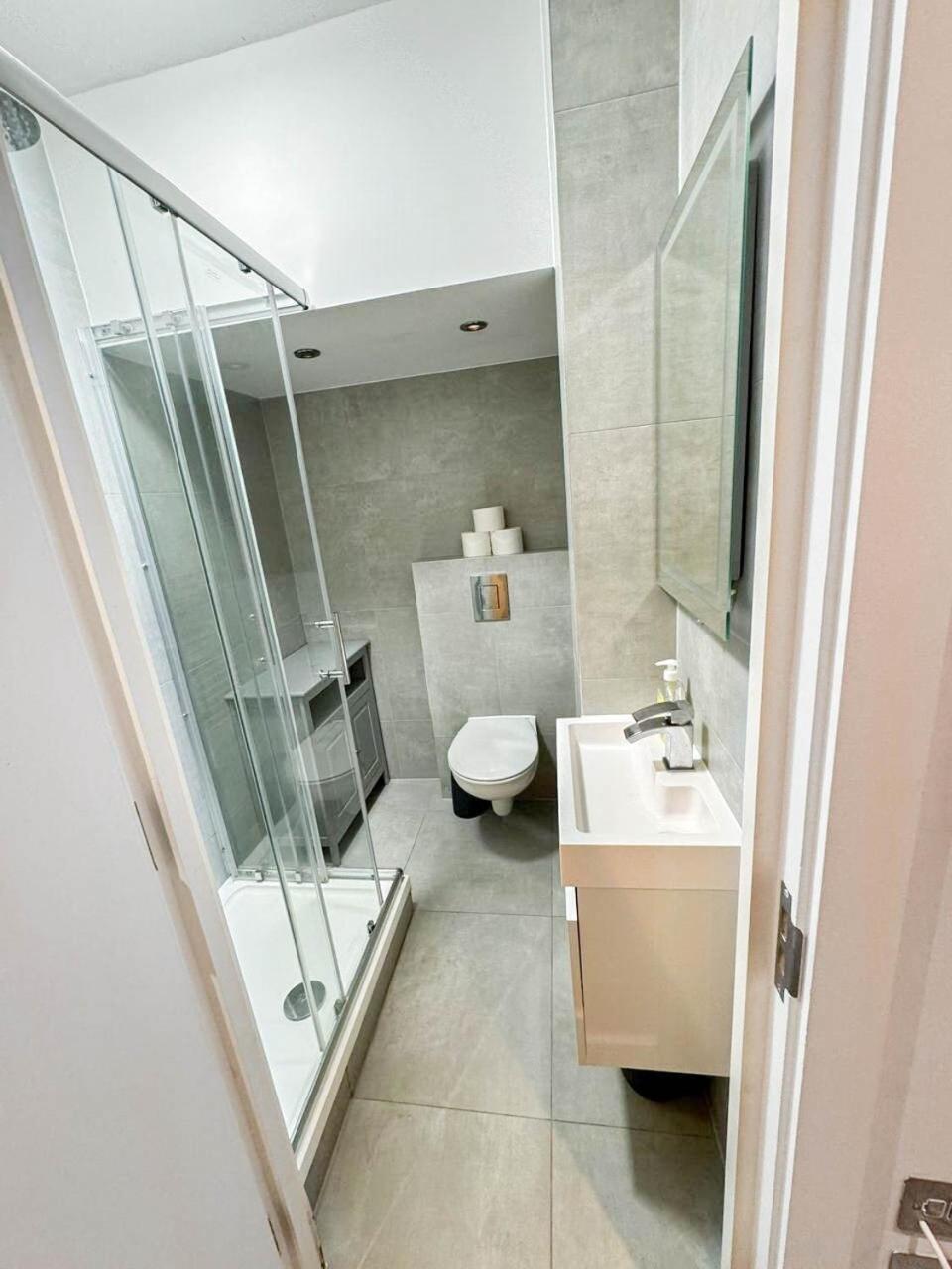 Chic 1-Bedroom Flat In Elephant & Castle, Near The Shard Лондон Экстерьер фото