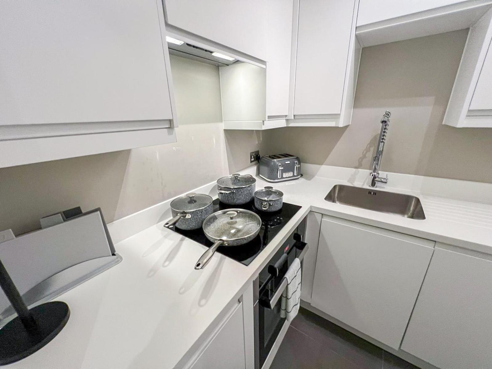 Chic 1-Bedroom Flat In Elephant & Castle, Near The Shard Лондон Экстерьер фото