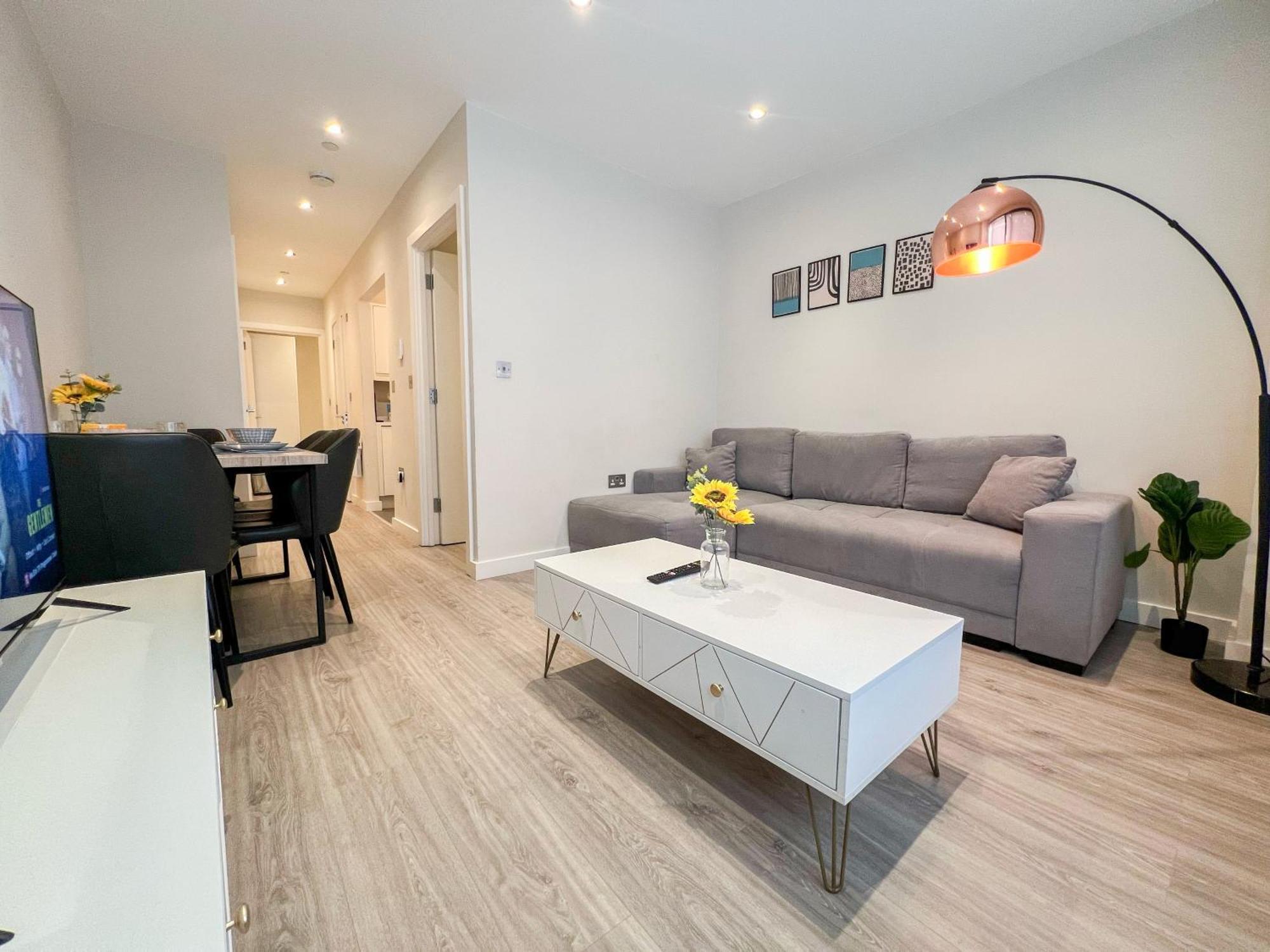 Chic 1-Bedroom Flat In Elephant & Castle, Near The Shard Лондон Экстерьер фото