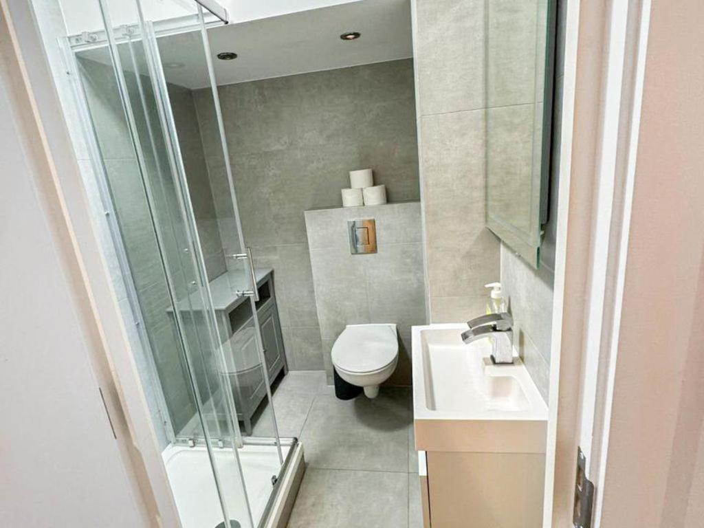 Chic 1-Bedroom Flat In Elephant & Castle, Near The Shard Лондон Экстерьер фото