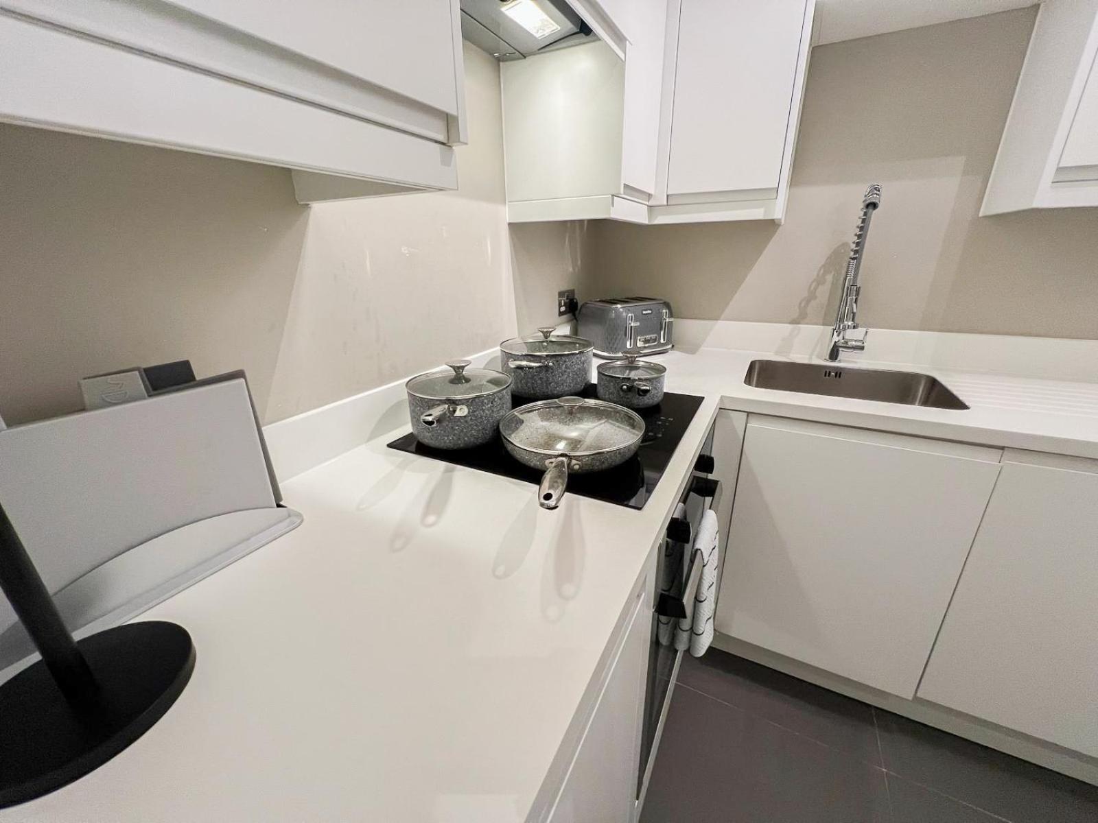 Chic 1-Bedroom Flat In Elephant & Castle, Near The Shard Лондон Экстерьер фото