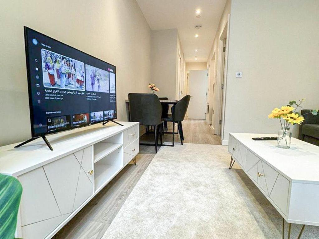Chic 1-Bedroom Flat In Elephant & Castle, Near The Shard Лондон Экстерьер фото